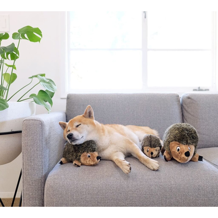 Игрушка-пищалка для собак Outward Hound Hedgehogz Ёжик, коричневый