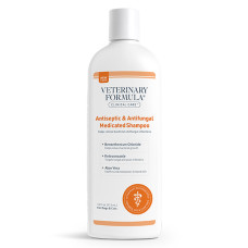 Лечебный атисептический противогрибковый шампунь Veterinary Formula Clinical Care Antiseptic&Antifungal Medicated Shampoo с хлоридом бензетония и кетоконазолом для собак и кошек, 0.473 л.