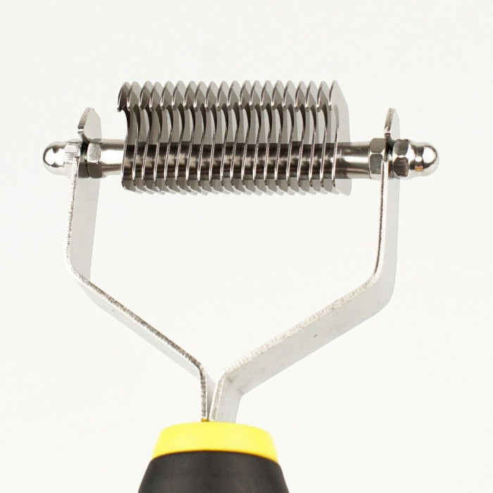 Колтунорез Bronzedog Двухсторонний с 20 зубьями 18,5*7 см 