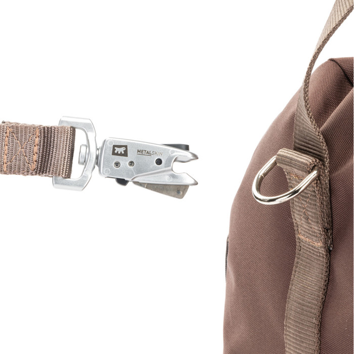 Сумка-переноска CRUISER для автомобиля, коричневая 52 x 46 x h 35 cm